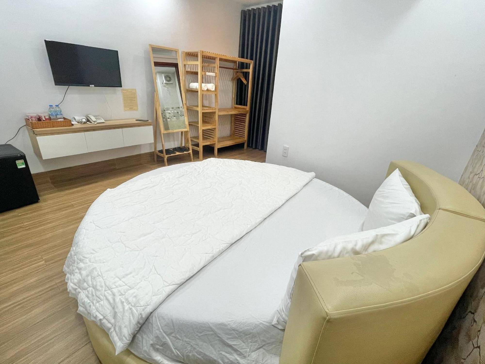 The Land Hotel & Apartment Vung Tau Exterior photo